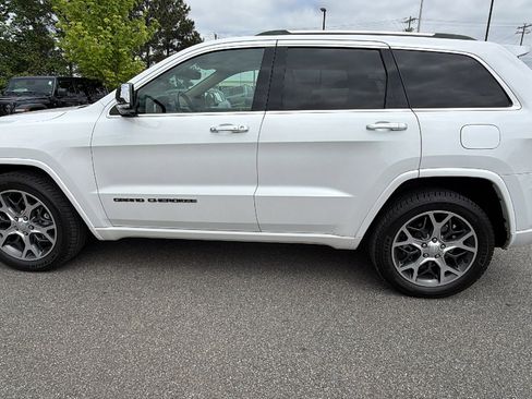 Used 2020 Jeep Grand Cherokee Overland w/ Trailer Tow Group IV RWD image 11