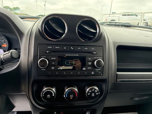 Used 2016 Jeep Patriot Sport w/ Power Value Group FWD image 20