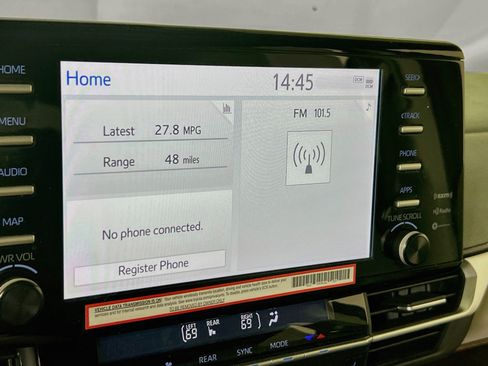 Used 2023 Toyota Sienna XLE FWD image 14