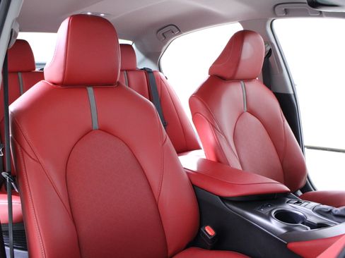 Used 2024 Toyota Camry XSE image 16