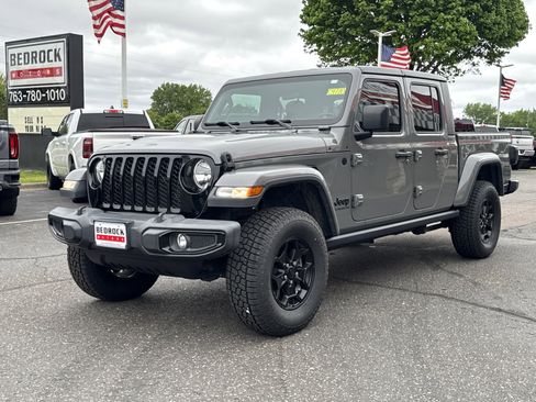 Used 2021 Jeep Gladiator Sport AWD/4WD image 3