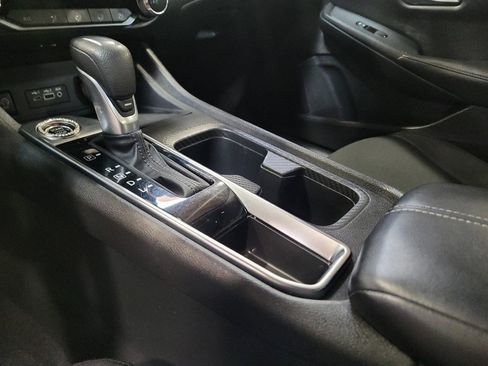 Used 2025 Nissan Sentra SV FWD image 26