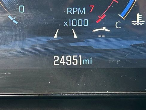 Used 2025 Chevrolet Equinox RS w/ Convenience Package III AWD/4WD image 21