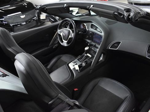 Used 2014 Chevrolet Corvette Stingray Convertible w/ 2LT Preferred Equipment Group image 27