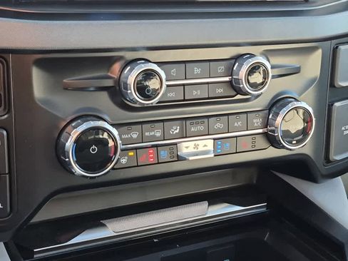 Used 2024 Ford F450 Limited w/ FX4 Off-Road Package image 16