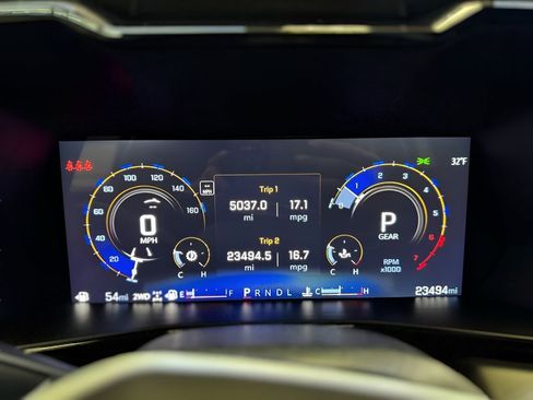 Used 2024 Chevrolet Colorado ZR2 w/ Technology Package image 18