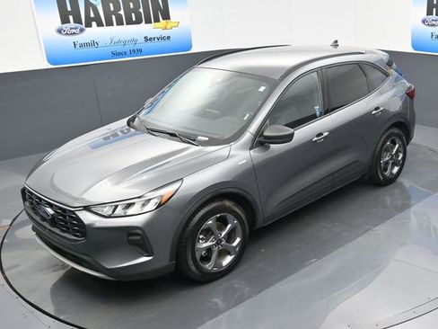 Used 2025 Ford Escape ST-Line image 24