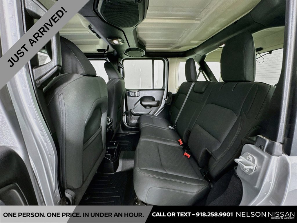 Used 2018 Jeep Wrangler Unlimited Sport S AWD/4WD image 23