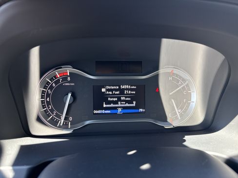 Used 2017 Honda Pilot Touring image 16