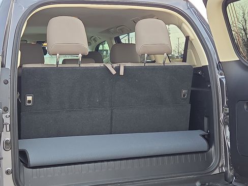 Used 2022 Lexus GX 460 Premium image 9