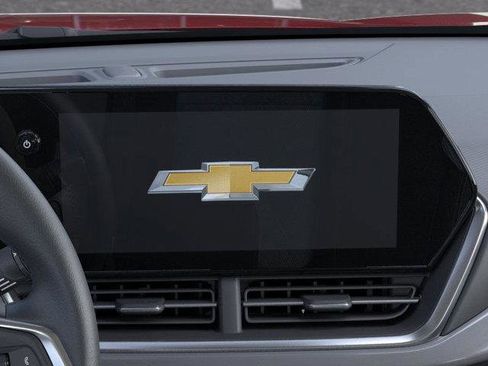 Used 2026 Chevrolet Trax LT w/ Driver Confidence Package FWD image 20