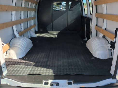 Used 2024 Chevrolet Express 2500 w/ Driver Convenience Package image 22