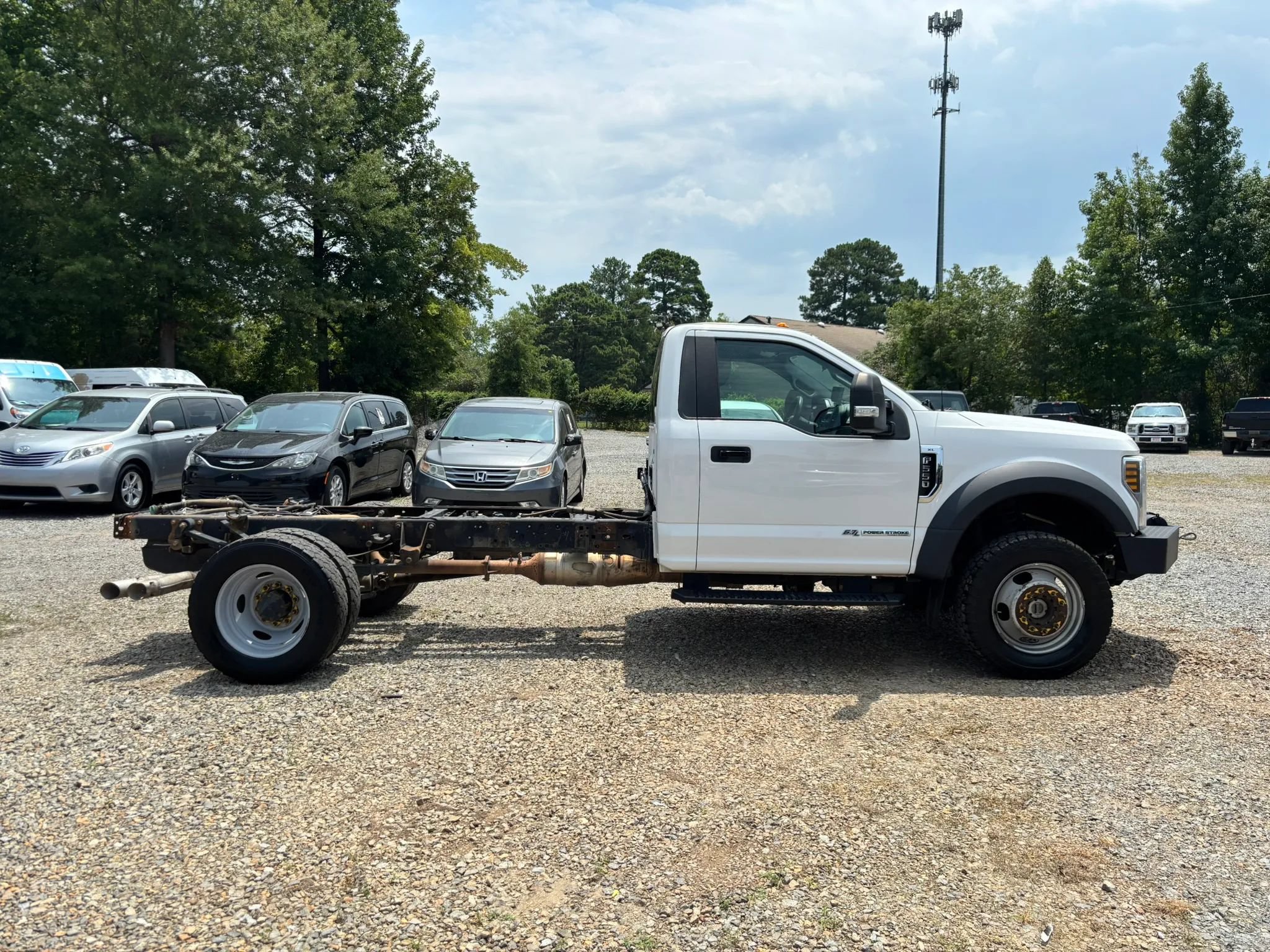 Used 2019 Ford F550 4x4 Regular Cab Super Duty image 6
