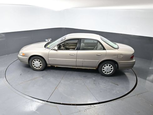 Used 2002 Buick Century Custom w/ Custom Premium Pkg FWD image 18