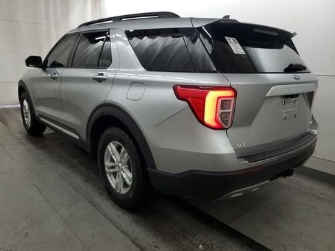 Used 2023 Ford Explorer XLT w/ Equipment Group 202A AWD/4WD image 4