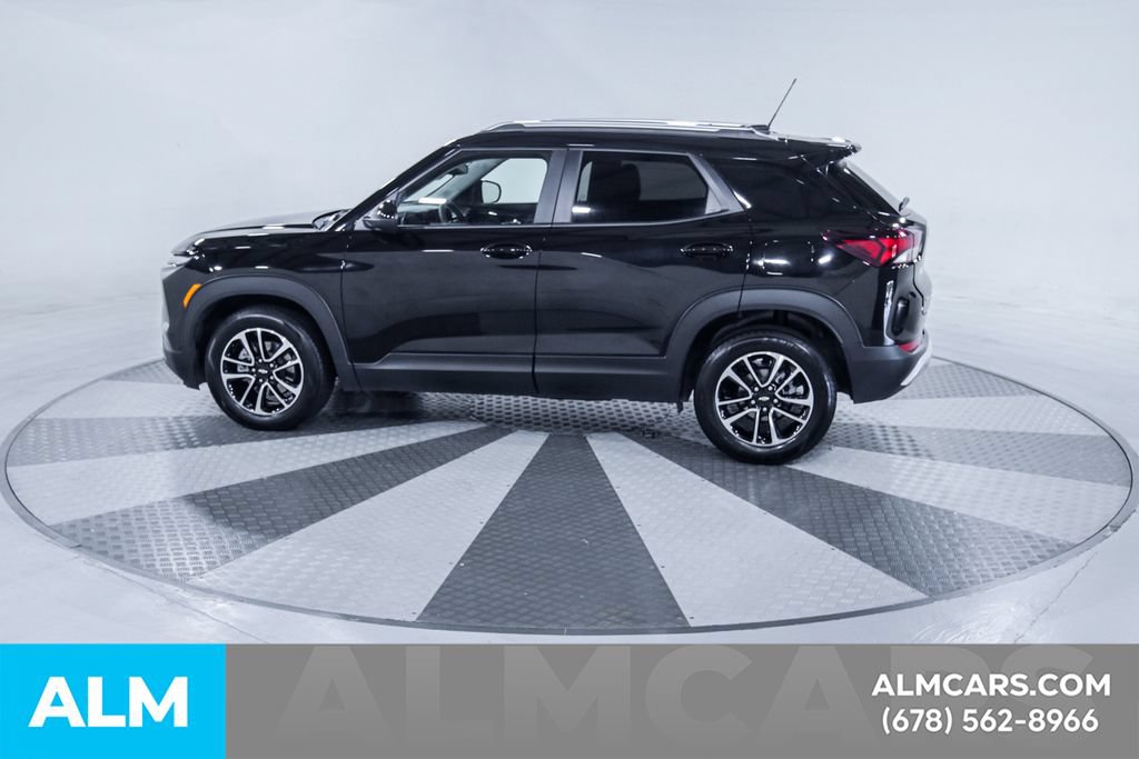 Used 2025 Chevrolet TrailBlazer LT FWD image 5