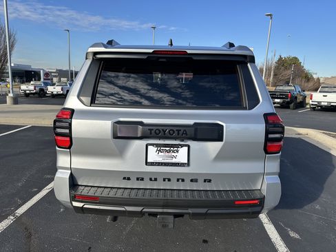 New 2026 Toyota 4Runner SR5 image 8