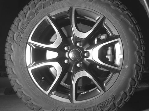 Used 2025 Jeep Compass Trailhawk AWD/4WD image 13