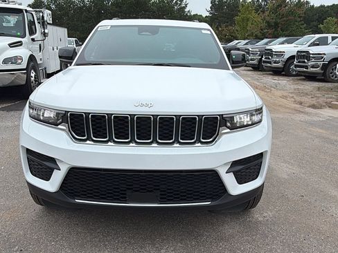 New 2026 Jeep Grand Cherokee Laredo RWD image 3