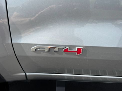 Used 2023 GMC Canyon AT4 w/ AT4 Premium Package AWD/4WD image 6