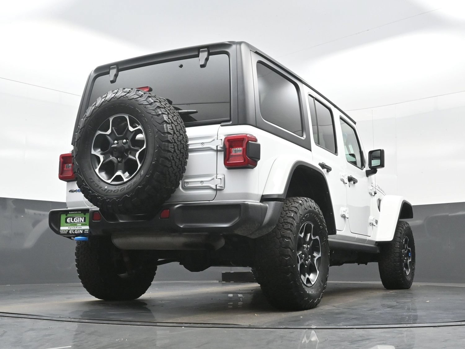 Used 2023 Jeep Wrangler Unlimited Rubicon 4xe AWD/4WD image 31