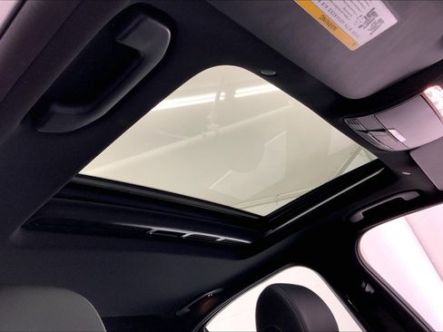 Certified 2021 Mercedes-Benz C 300 Sedan image 29