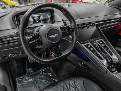 Used 2024 Aston Martin DB12 Coupe RWD image 12