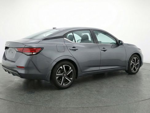 Used 2024 Nissan Sentra SV image 9