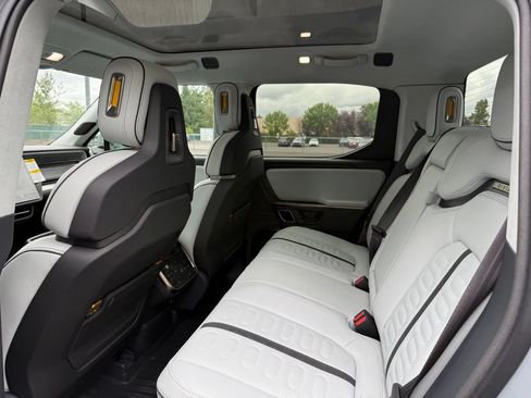 Used 2022 Rivian R1T Launch Edition AWD/4WD image 15