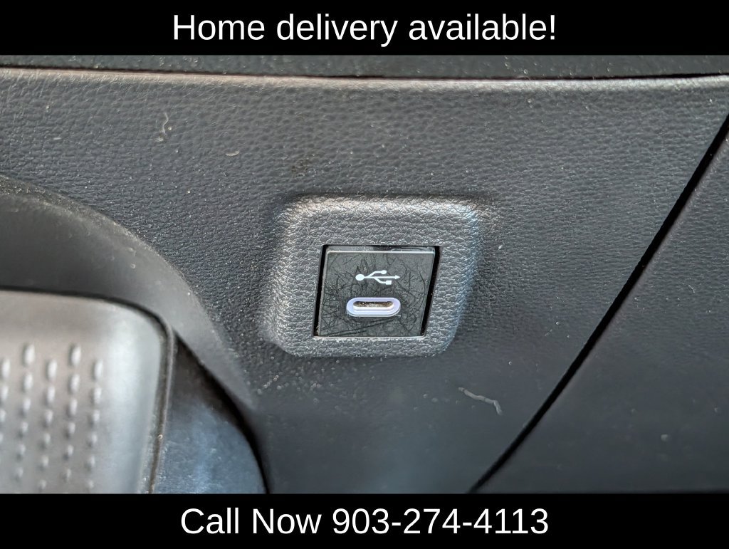 Used 2025 Toyota Corolla LE FWD image 20