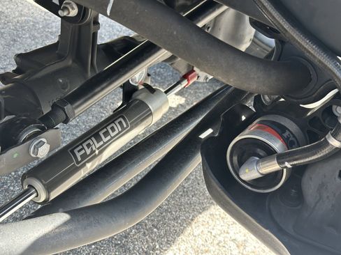 Used 2024 Jeep Gladiator Mojave image 32