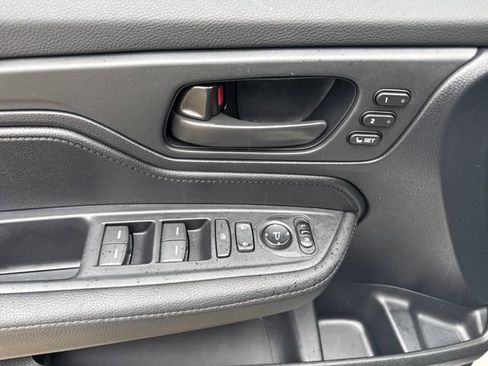 Used 2024 Honda Odyssey Sport image 15