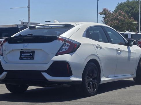 Used 2018 Honda Civic EX image 3