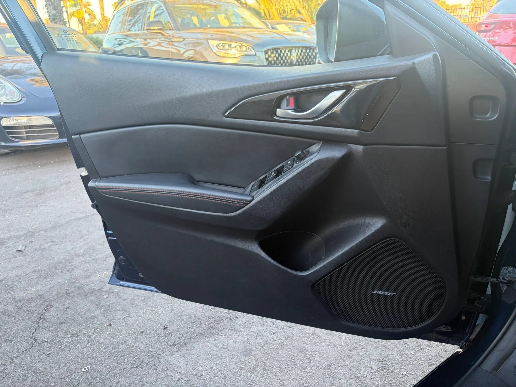 Used 2016 MAZDA MAZDA3 s Touring FWD image 10