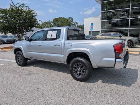 Used 2023 Toyota Tacoma SR5 AWD/4WD image 4