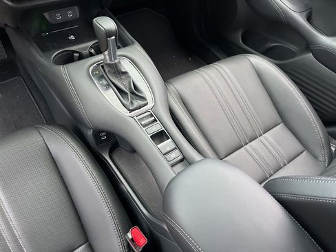 Certified 2026 Honda HR-V EX-L image 18