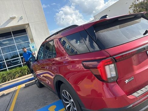 Used 2025 Ford Explorer ST-Line w/ Premium Package RWD image 11