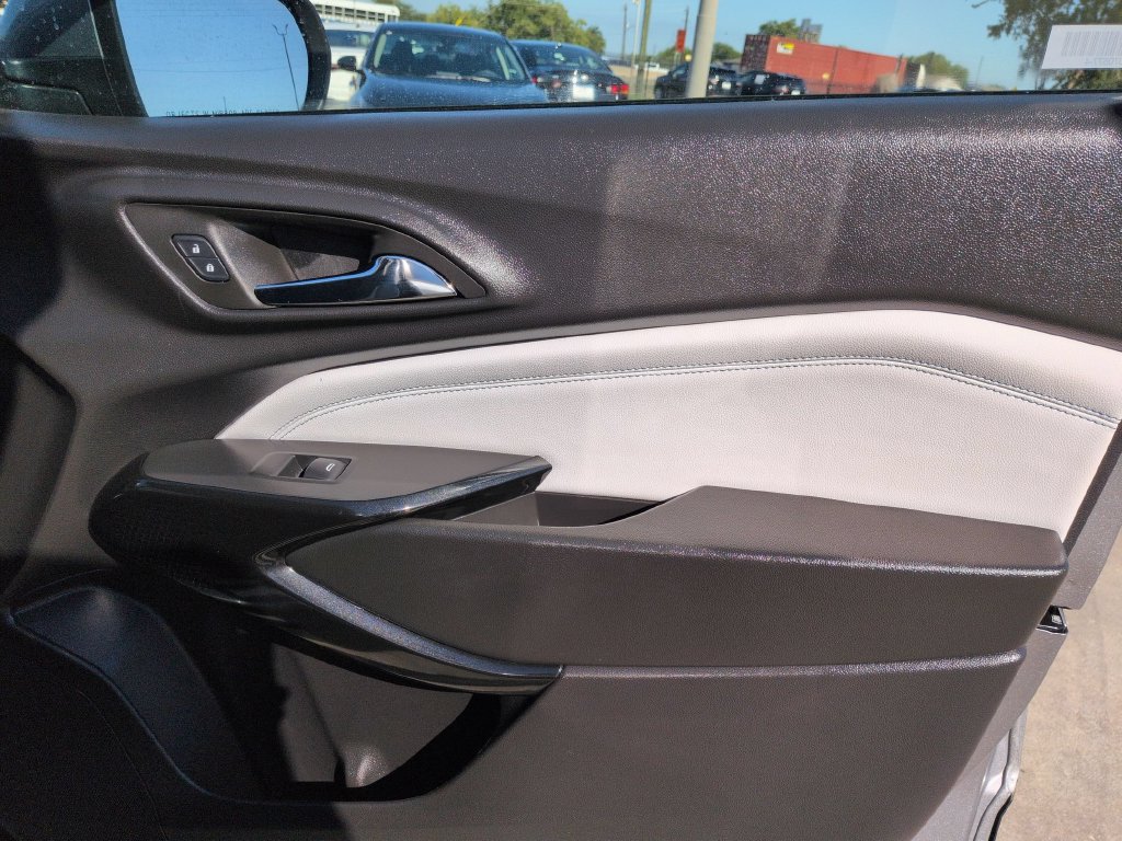 Used 2026 Chevrolet Trax LT FWD image 32