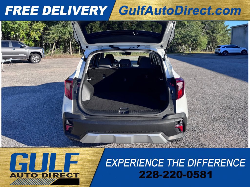Used 2026 Kia Seltos LX FWD image 5