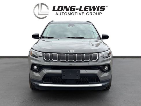 Used 2022 Jeep Compass Limited image 11
