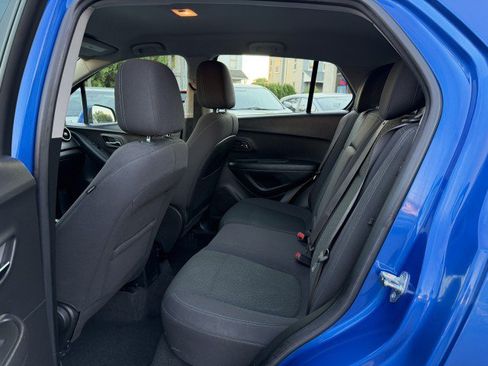 Used 2016 Chevrolet Trax LS FWD image 13
