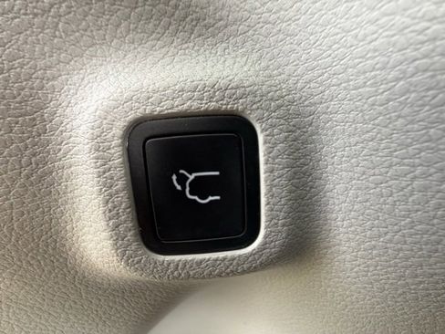Certified 2022 Jeep Compass Latitude w/ Convenience Group image 14
