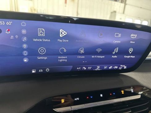 Used 2025 Buick Enclave Sport Touring w/ Power Package image 25