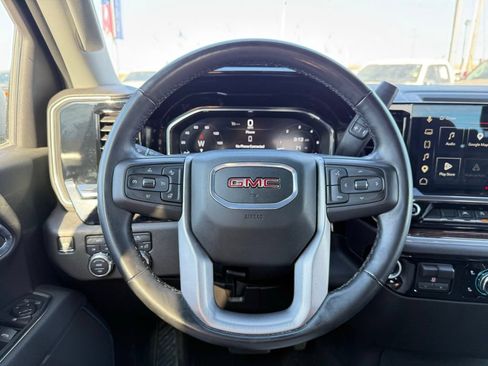 Used 2025 GMC Sierra 1500 SLE AWD/4WD image 14