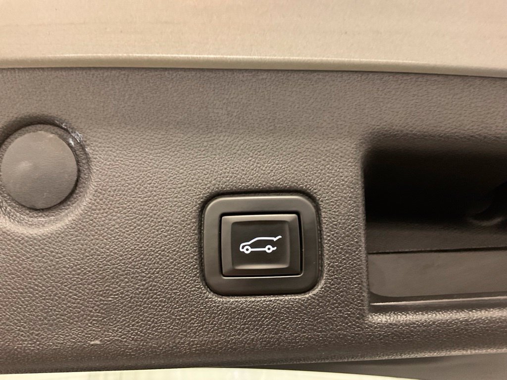 Used 2019 Chevrolet Equinox LT AWD/4WD image 30