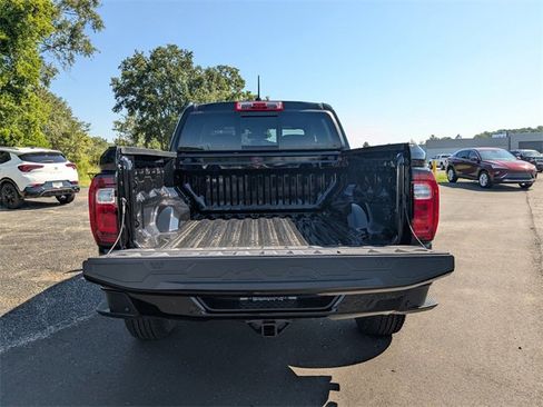 New 2026 GMC Canyon Elevation w/ Convenience Package image 13