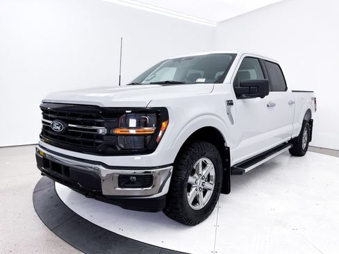Used 2024 Ford F150 XLT w/ FX4 Off-Road Package AWD/4WD image 14
