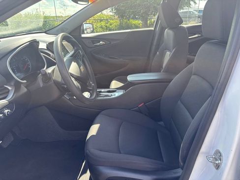 Used 2023 Chevrolet Malibu LT FWD image 13