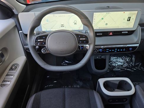 Used 2024 Hyundai Ioniq 5 SEL RWD image 13