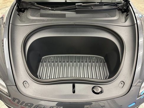 Used 2025 Tesla Model 3 Long Range image 19